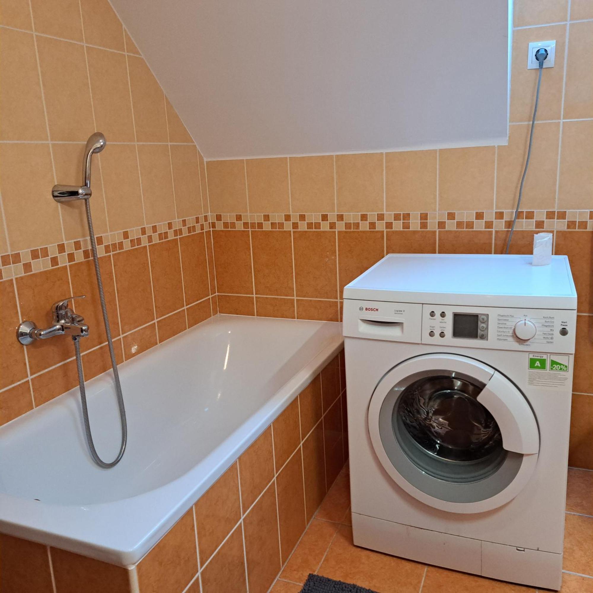 Zoeld Orom Apartman Lakas Göd المظهر الخارجي الصورة