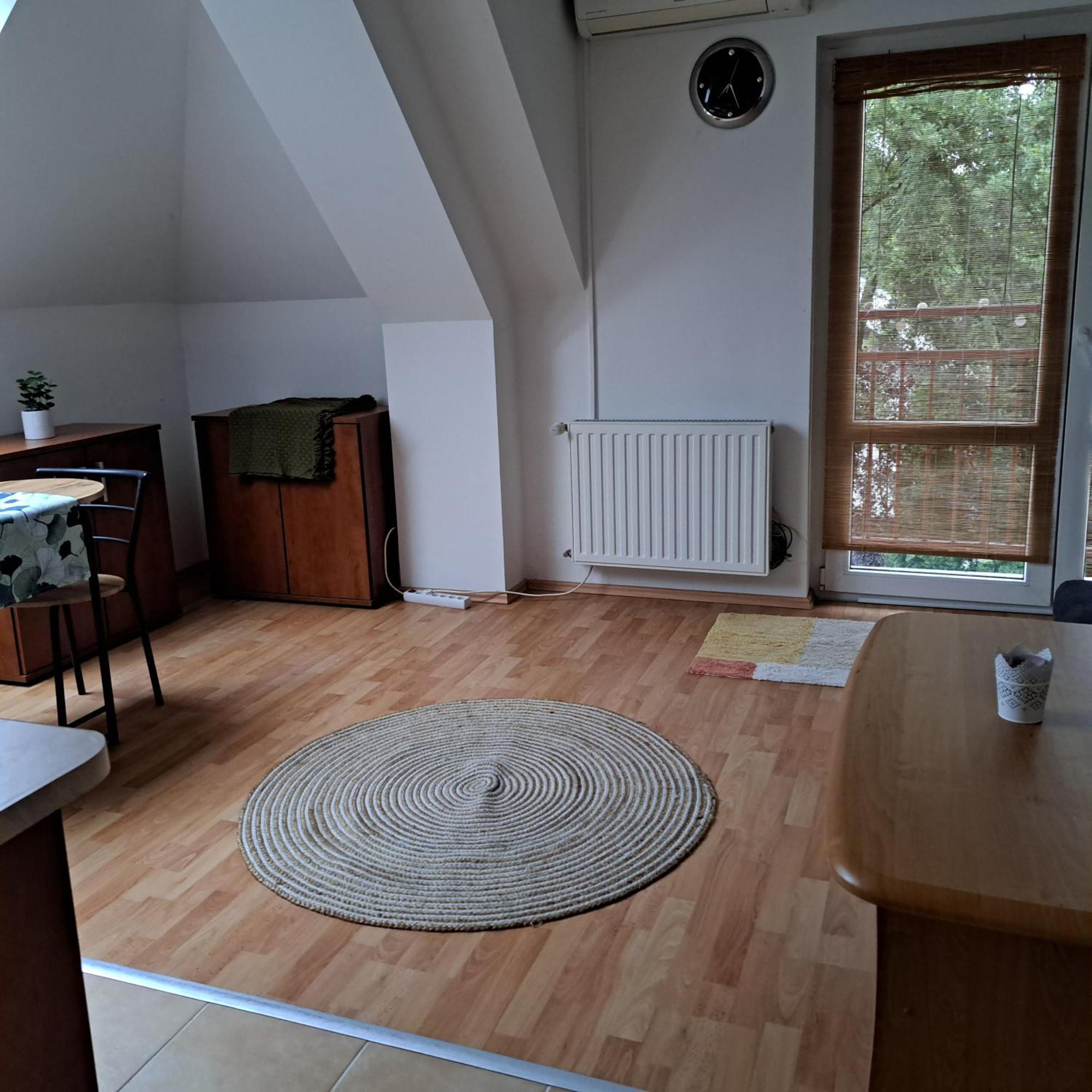 Zoeld Orom Apartman Lakas Göd المظهر الخارجي الصورة