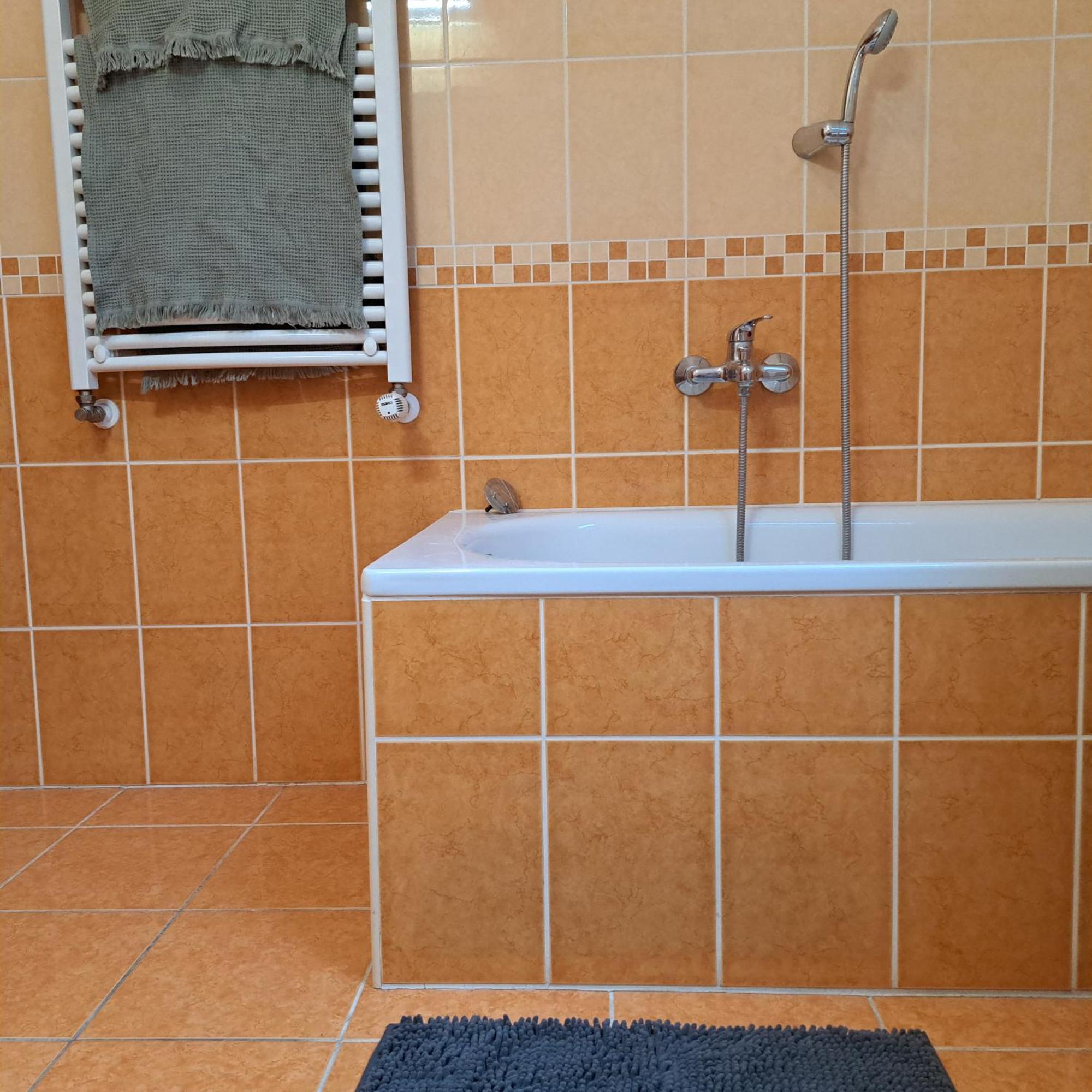 Zoeld Orom Apartman Lakas Göd المظهر الخارجي الصورة